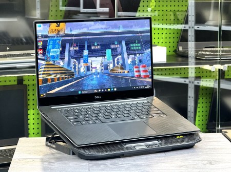 Dell XPS 7590